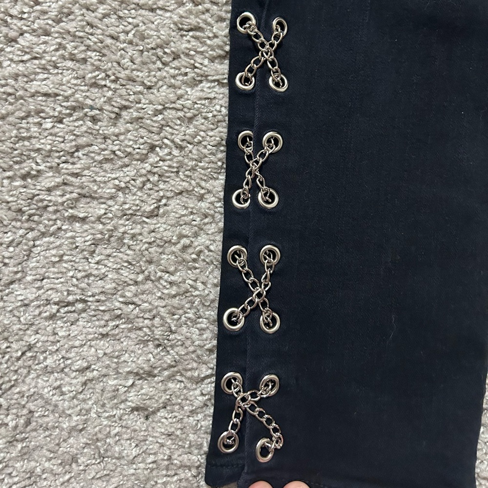 Good American Black Skinny Jeans with Silver Eyelet Lace-Up Detail - Picture 4 of 7
